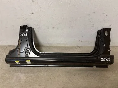 Bas de caisse droit MEGANE SCENIC I PHASE 1 5P 1996-09->1999-09