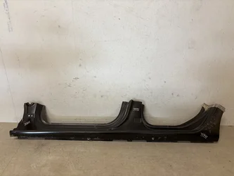 Coté de caisse gauche LEON III (5F) PHASE 1 5P 2012-10->2017-12
