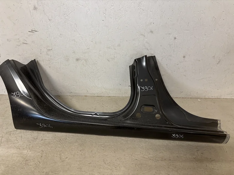 Bas de caisse droit MEGANE III PHASE 1 5P 2008-11->2012-01