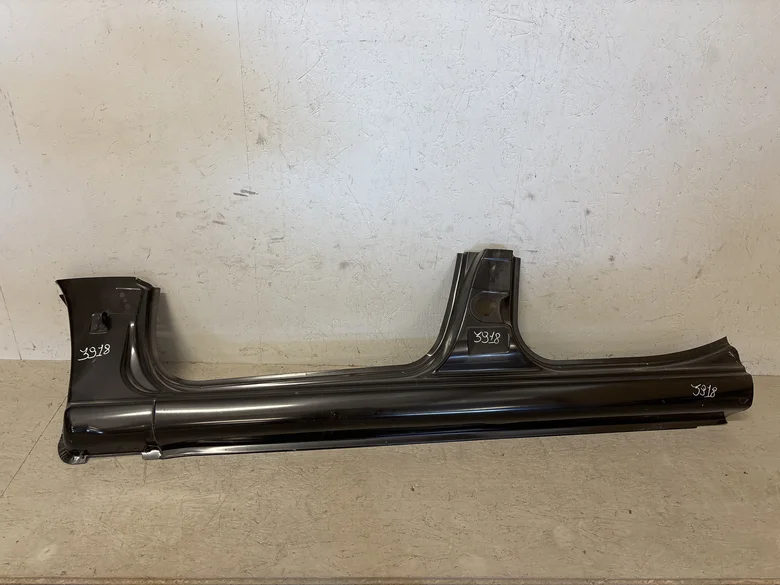 Bas de caisse gauche XSARA PICASSO 5P 1999-12->2010-12