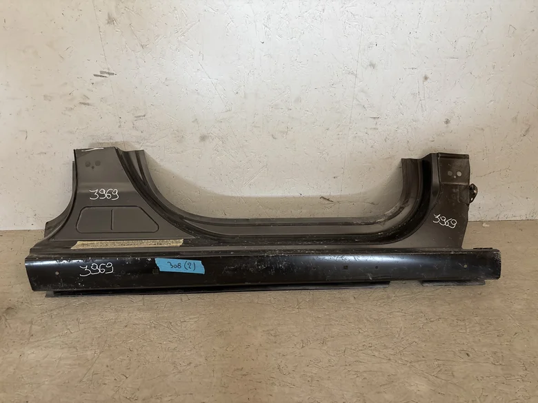 Bas de caisse droit 308 II (T9) PHASE 1 5P 2013-06->2017-08