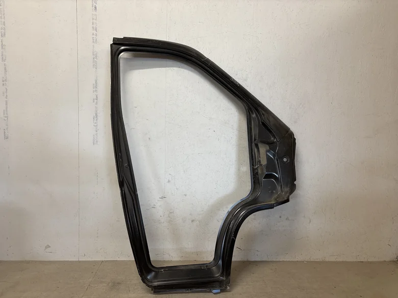 Entrée de porte droite JUMPER III CHASSIS CABINE PHASE 2 2P MOYEN (3450mm) 2014-06->