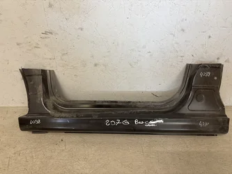 Bas de caisse gauche 207 5P 2006-04->2013-06
