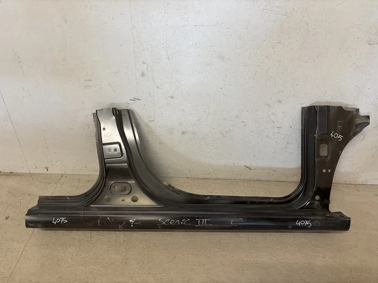 Bas de caisse droit GRAND SCENIC III PHASE 1 5P LONG 2009-04->2011-11