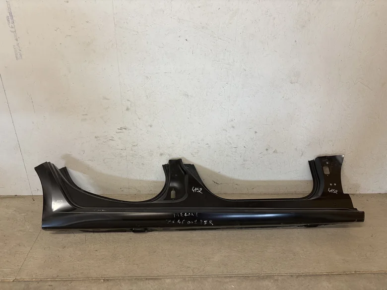 Bas de caisse droit MEGANE IV PHASE 1 5P 2015-12->