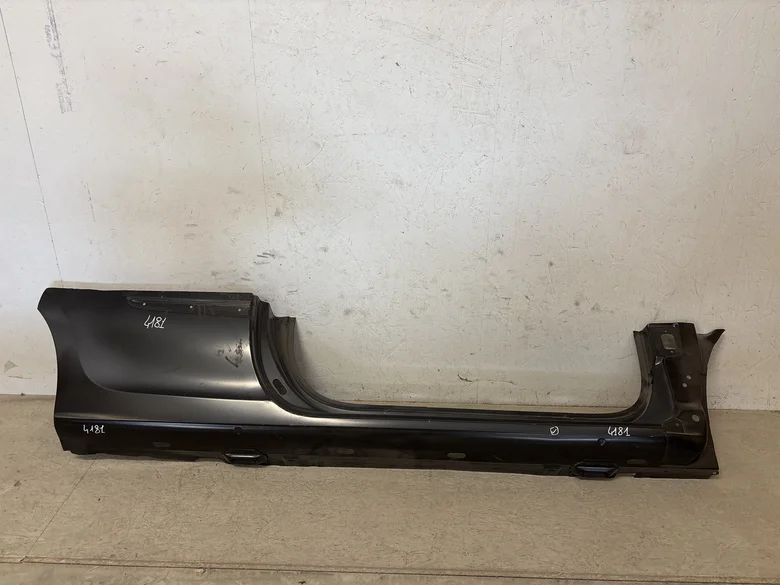 Bas de caisse droit CLIO III PHASE 1 3P 2005-09->2009-03