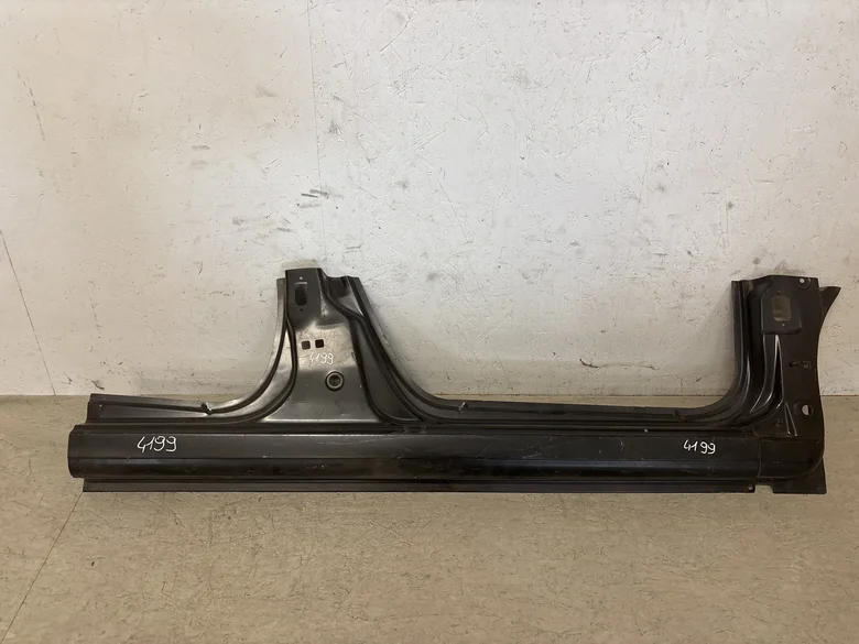 Bas de caisse gauche LAGUNA II PHASE 1 5P 2000-11->2005-03