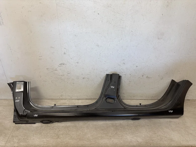 Bas de caisse gauche CLIO IV PHASE 1 5P 2012-07->2016-12