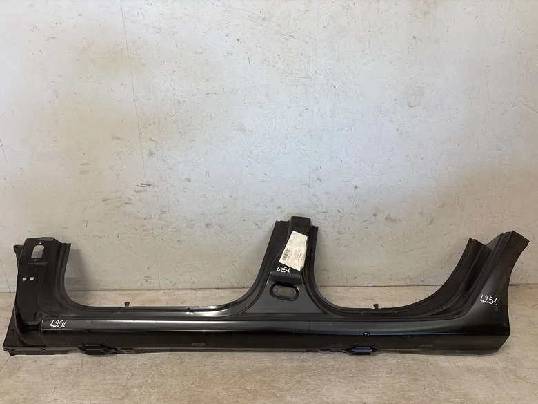 Bas de caisse gauche CLIO IV PHASE 1 5P 2012-07->2016-12