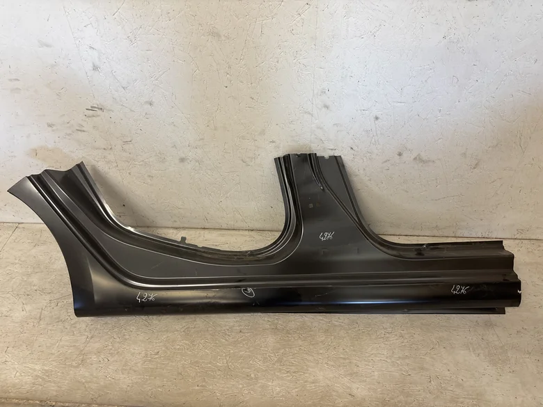 Bas de caisse droit CLIO V PHASE 1 5P 2019-03->