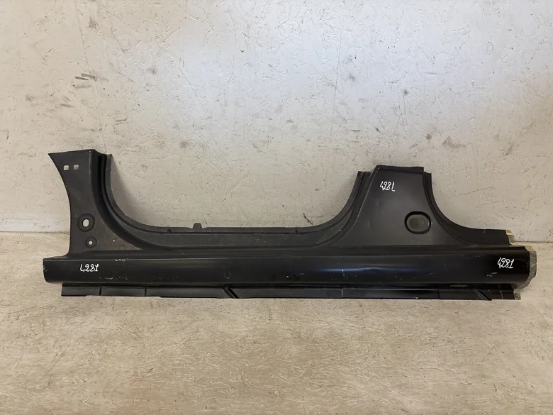Bas de caisse gauche TWINGO III PHASE 1 5P 2014-06->2020-03
