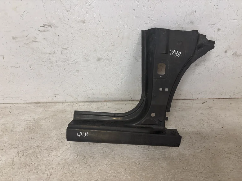 Bas de caisse droit RENAULT SCENIC III PHASE 1 5P 2009-04->2011-11