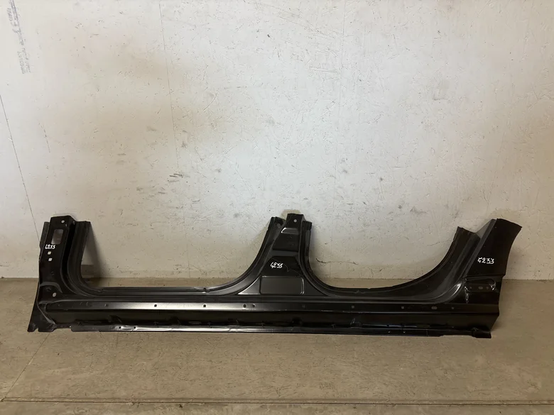 Bas de caisse gauche DUSTER II PHASE 2 5P 2021-10->